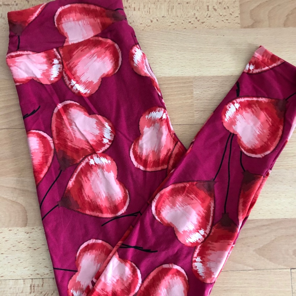 LuLaRoe Leggings Valentine’s OS